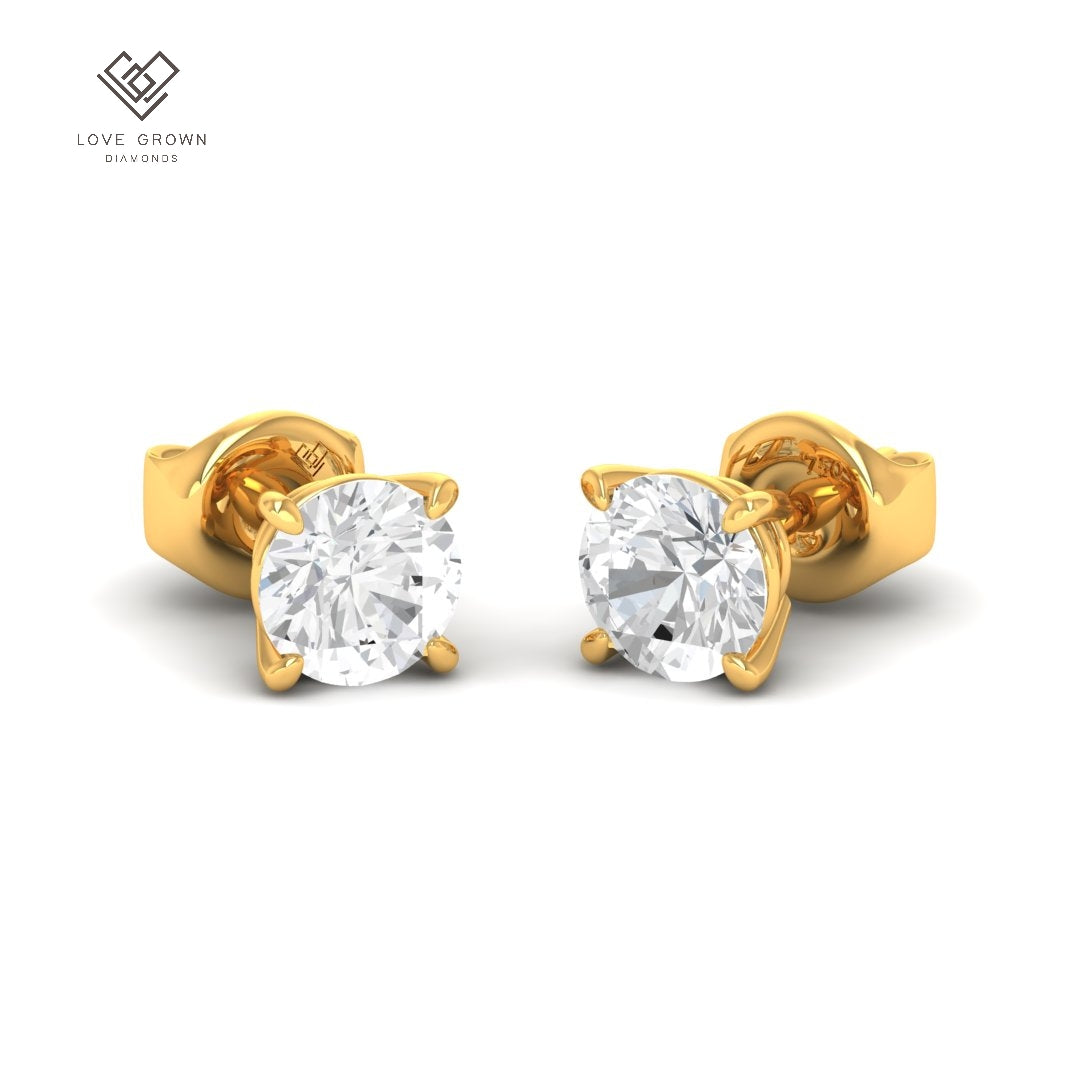 Lieve 4.00ct diamond stud earrings with D/E color and VVS clarity set in gold