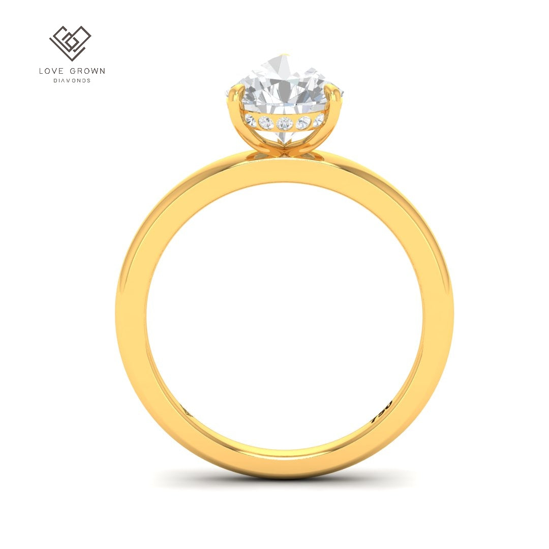 Léa Pear Cut Diamond With Hidden Halo Engagement Ring