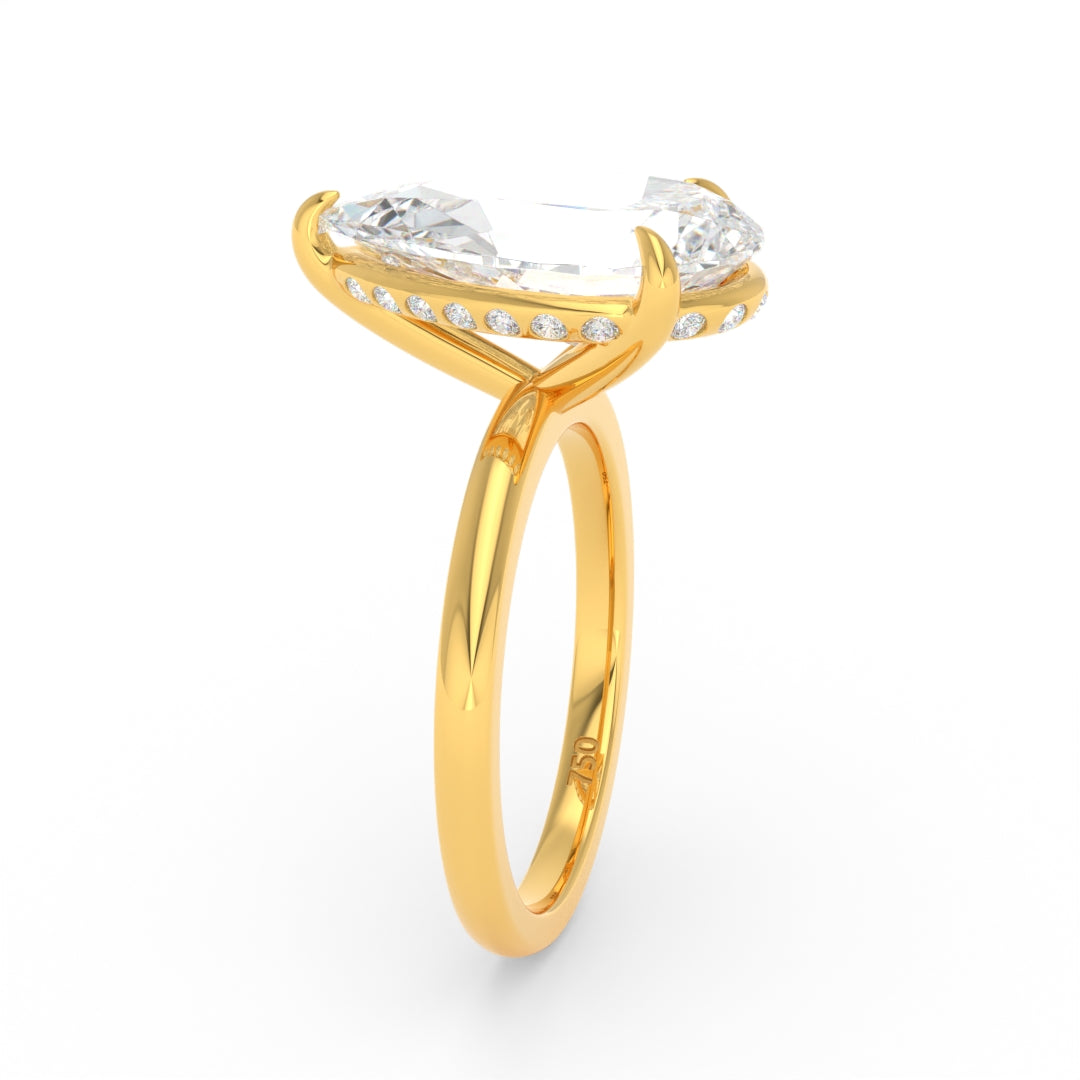 Léa Pear Cut Diamond With Hidden Halo Engagement Ring