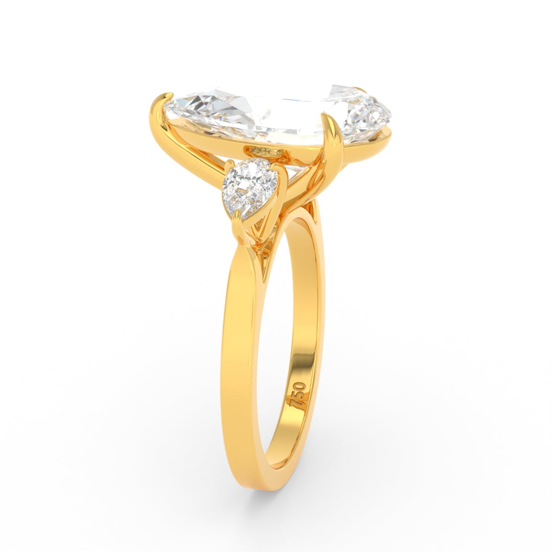 Bague de fiançailles Sofia en diamant taille poire avec diamants latéraux taille poire