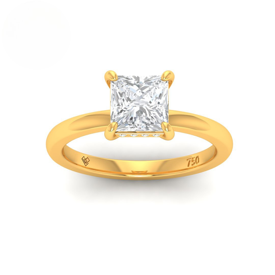 Léa princess cut diamond engagement ring with hidden halo in 18k gold setting