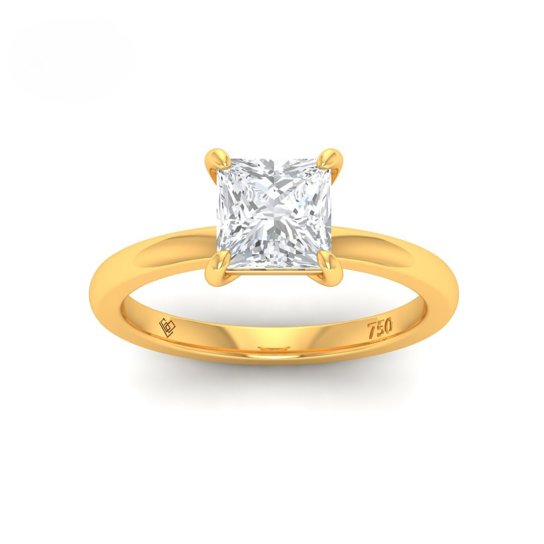 Noémie Solitaire Princess cut diamond engagement ring with 18k gold band