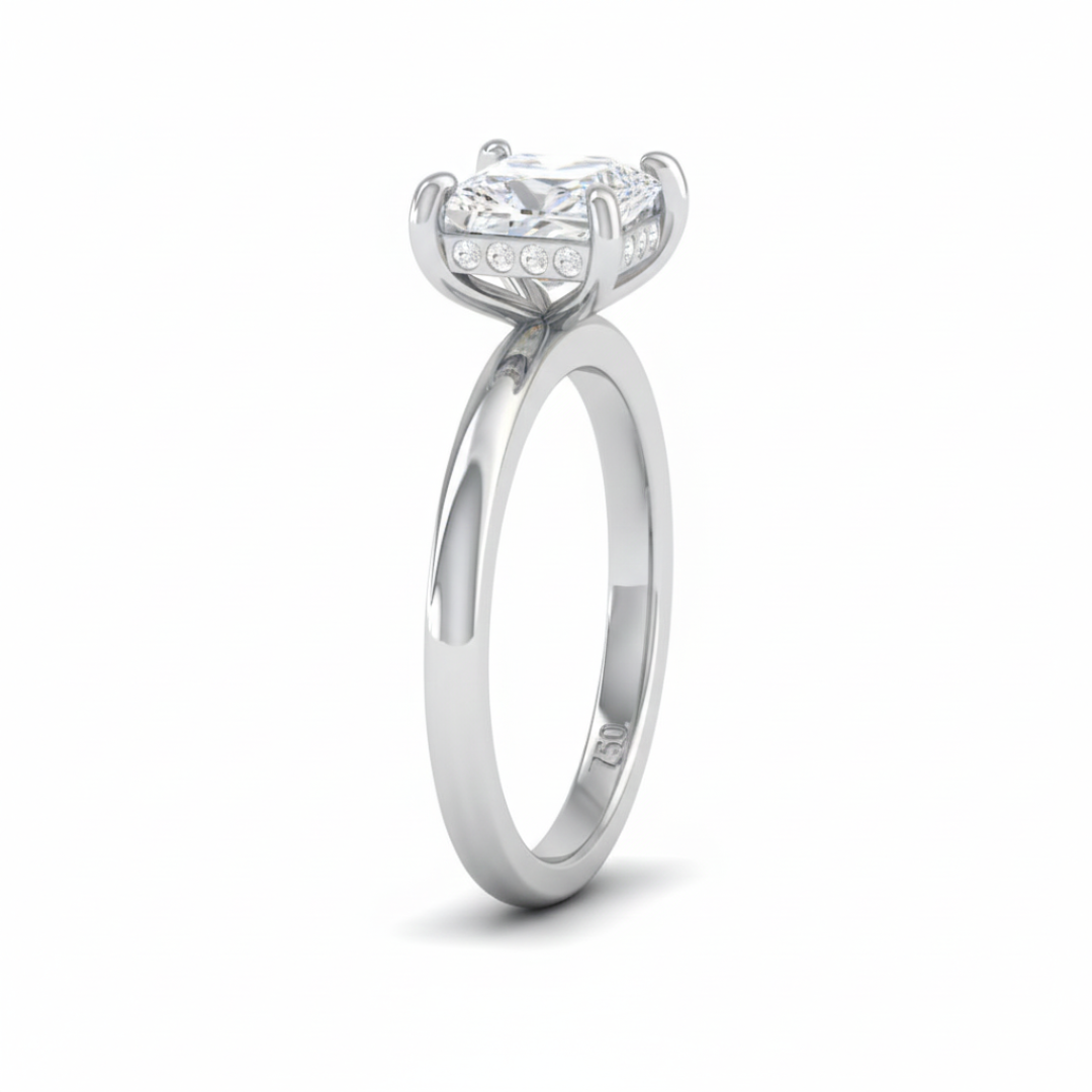 Léa Princess Cut Diamond With Hidden Halo Engagement Ring