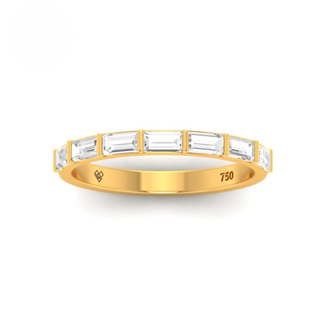 18k gold Édith baguette cut diamond wedding band with seven lab-grown diamonds totaling 0.80 ct