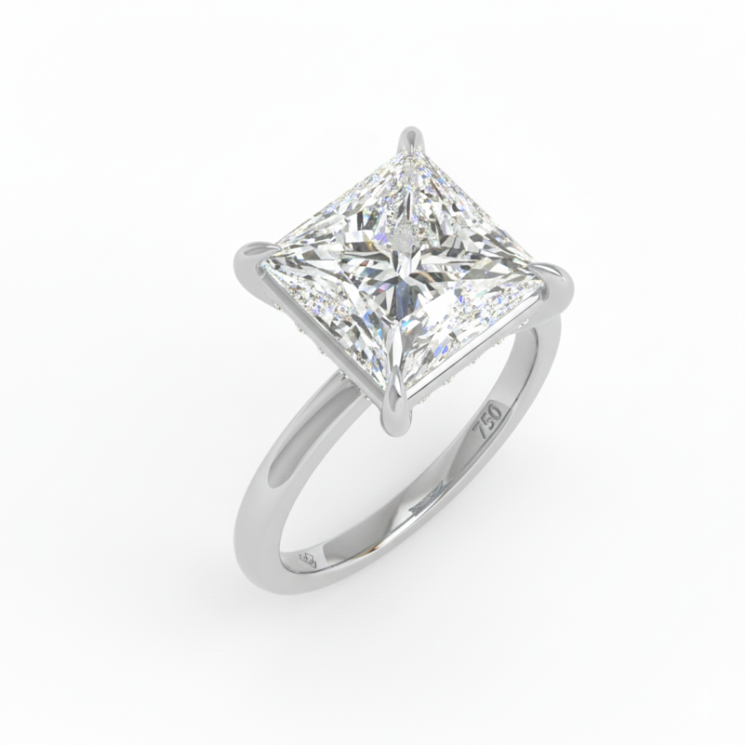Léa Princess Cut Diamond With Hidden Halo Engagement Ring