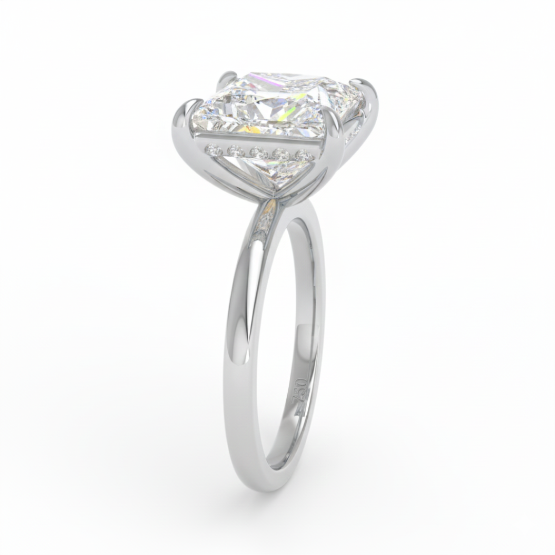 Léa Princess Cut Diamond With Hidden Halo Engagement Ring