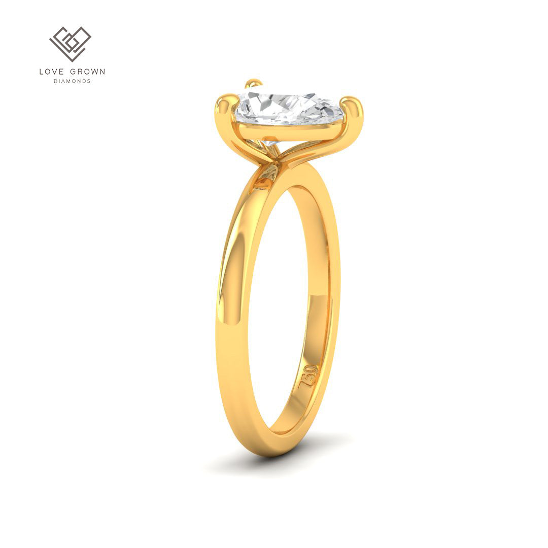 Noémie Solitaire Pear Cut With Diamond Engagement Ring