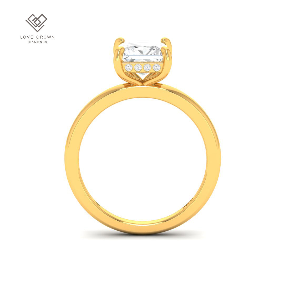Léa Princess Cut Diamond With Hidden Halo Engagement Ring