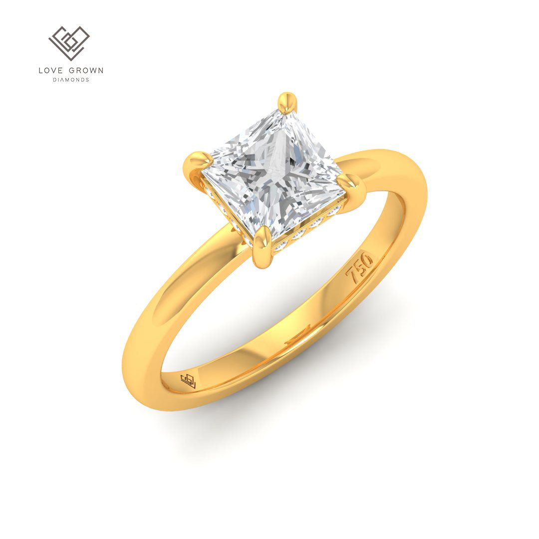 Léa Princess Cut Diamond With Hidden Halo Engagement Ring
