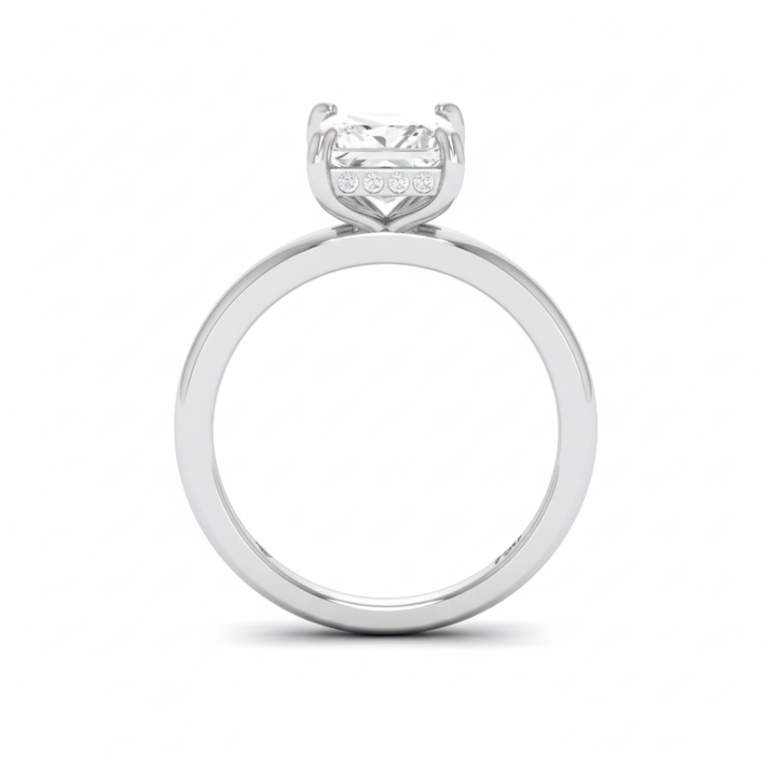 Léa Princess Cut Diamond With Hidden Halo Engagement Ring