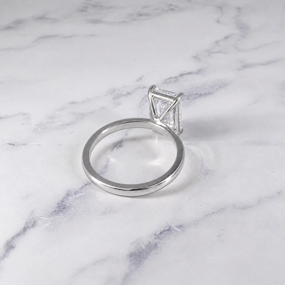 Bague de fiançailles Noémie Solitaire taille radiant avec diamant