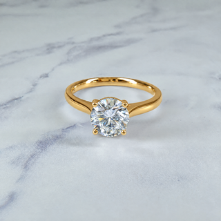 Noémie Solitaire Round Cut With Diamond Engagement Ring