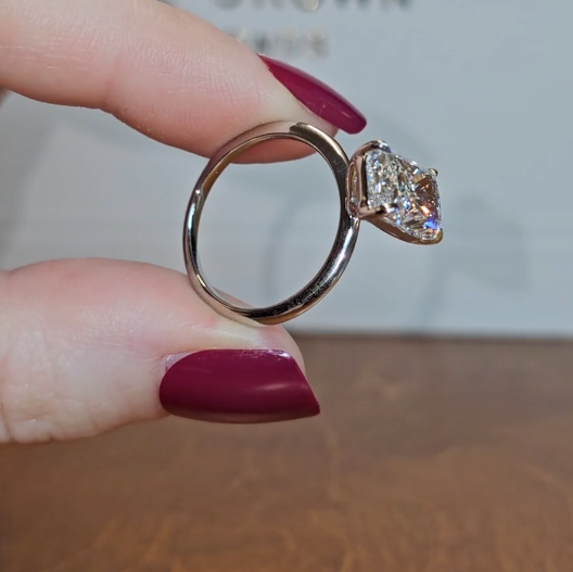 Noémie Solitaire Radiant Cut With Diamond Engagement Ring