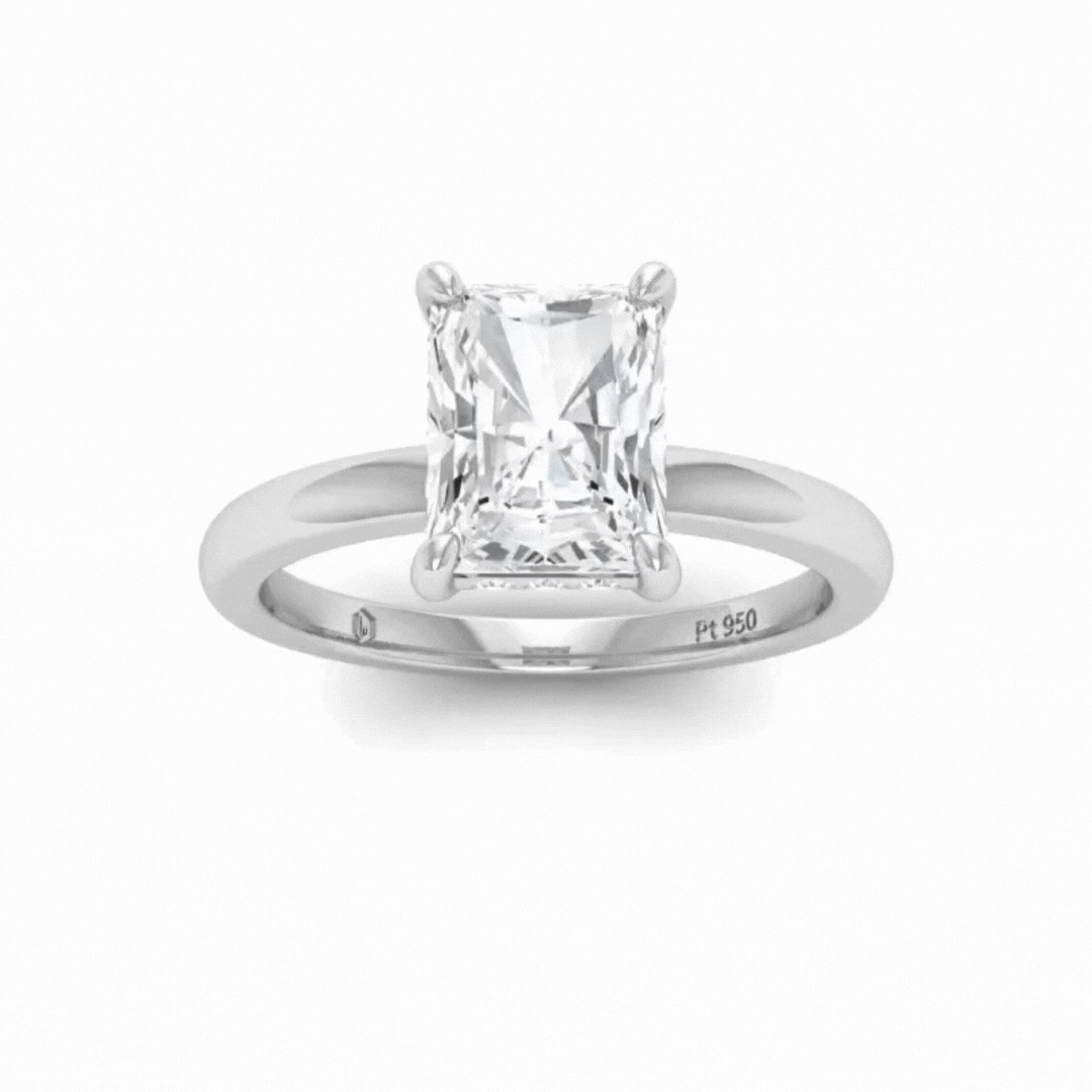 Léa Radiant Diamond Hidden Halo Engagement Ring