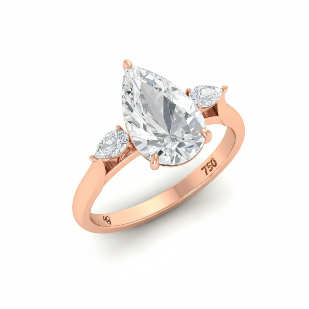 Bague de fiançailles Sofia en diamant taille poire avec diamants latéraux taille poire