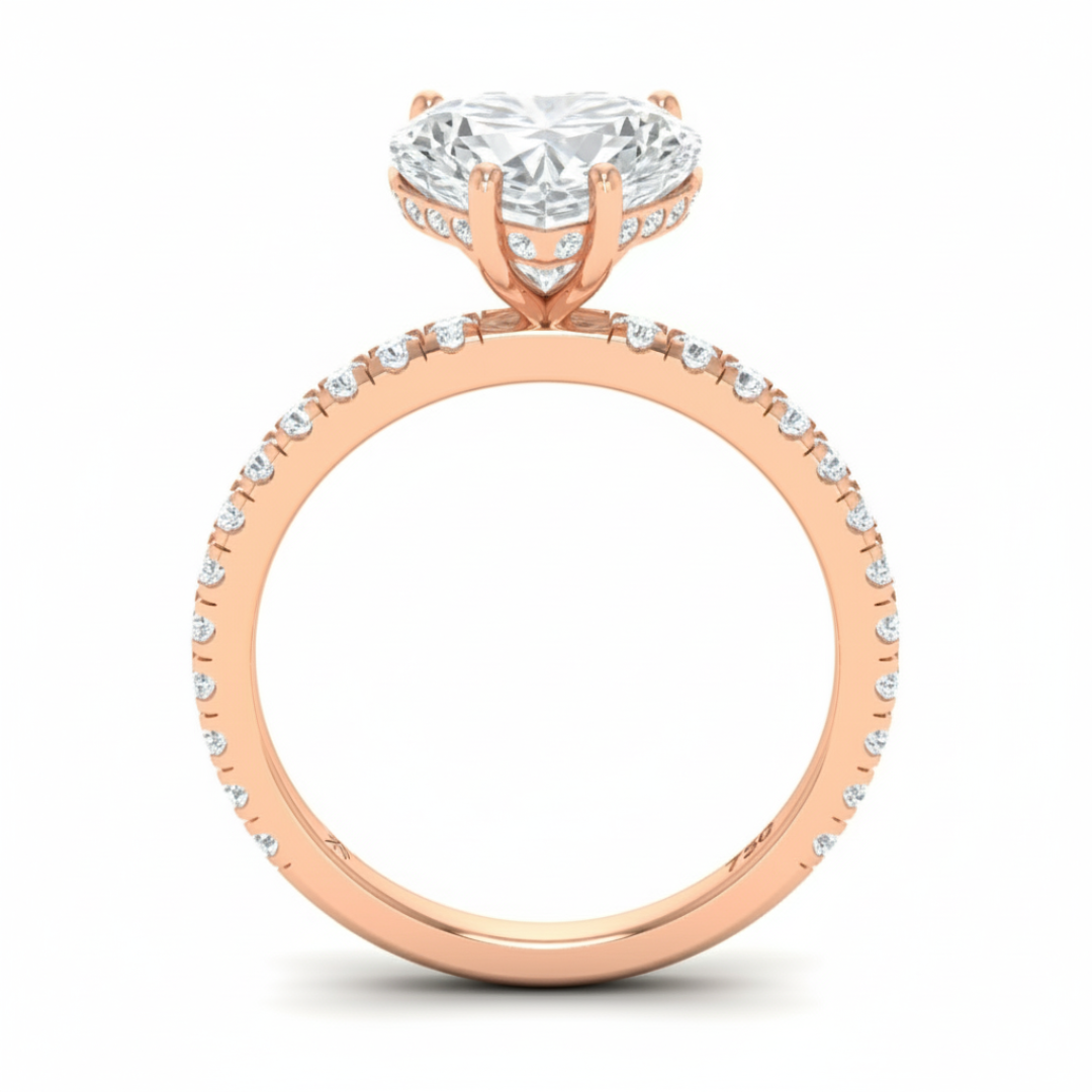 Bague de fiançailles Chloé en diamant taille cœur avec halo de diamants cachés et anneau serti de diamants