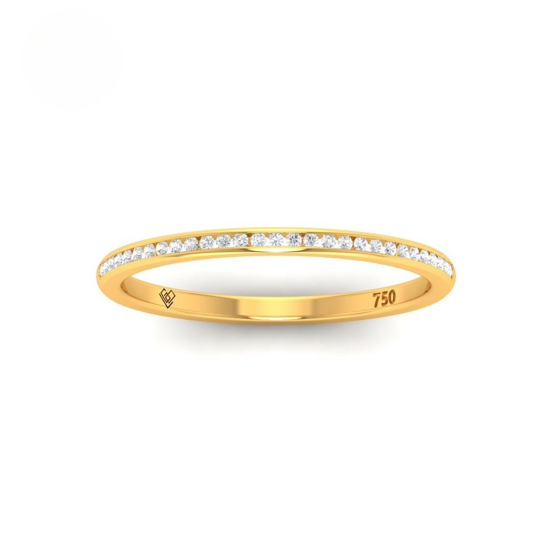 18k gold wedding band with 29 round cut lab-grown diamonds totaling 0.20ct