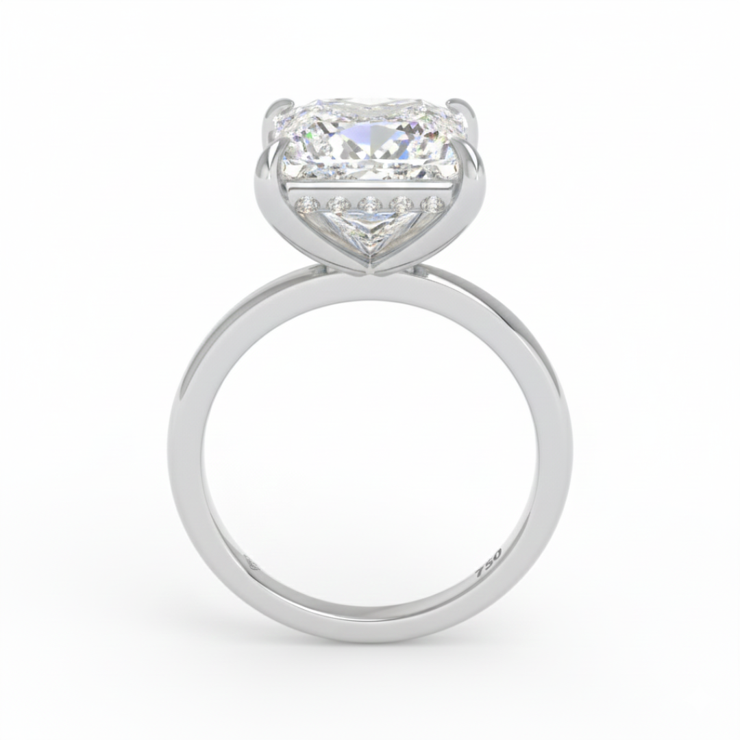 Léa Princess Cut Diamond With Hidden Halo Engagement Ring