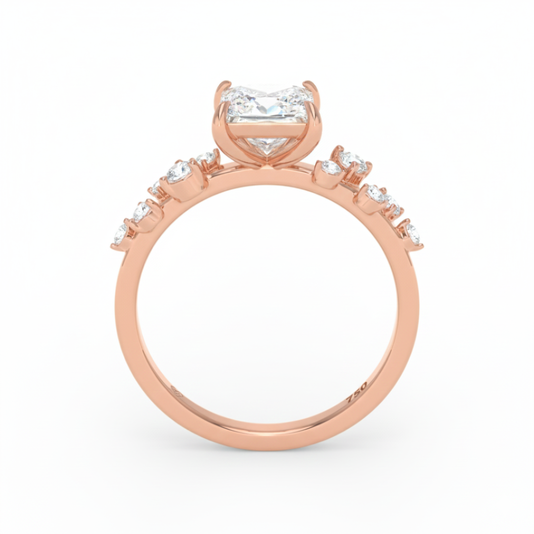 Bague de fiançailles Layla avec diamant taille princesse et anneau accentué