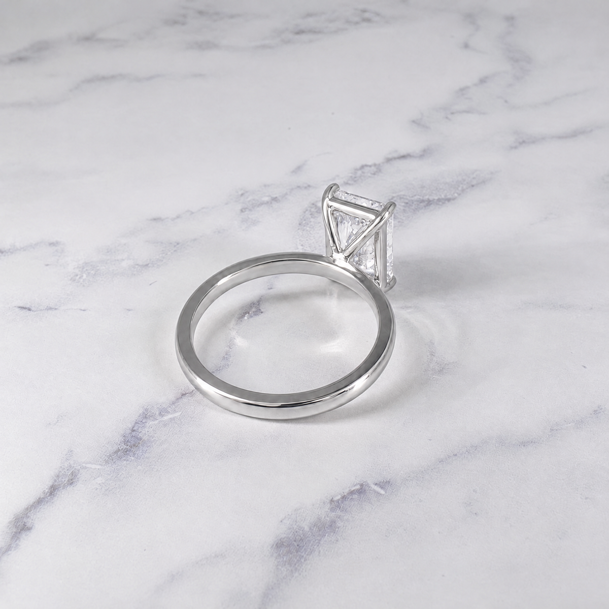 Bague de fiançailles Noémie Solitaire taille radiant avec diamant
