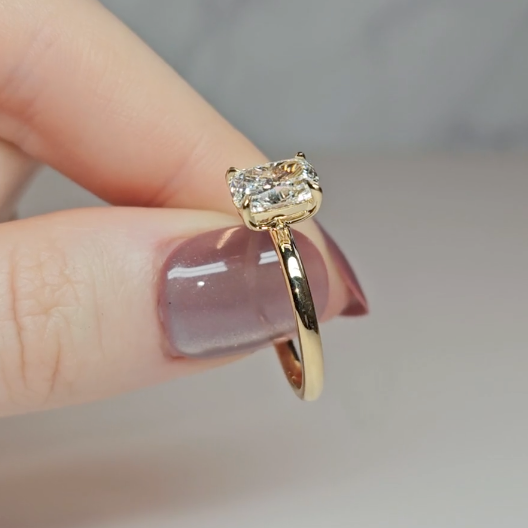 Noémie Solitaire Cushion Cut With Diamond Engagement Ring