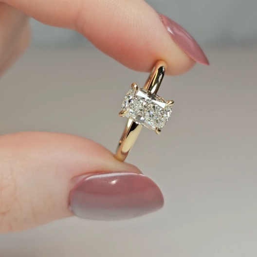 Bague de fiançailles Noémie Solitaire Coussin avec diamant