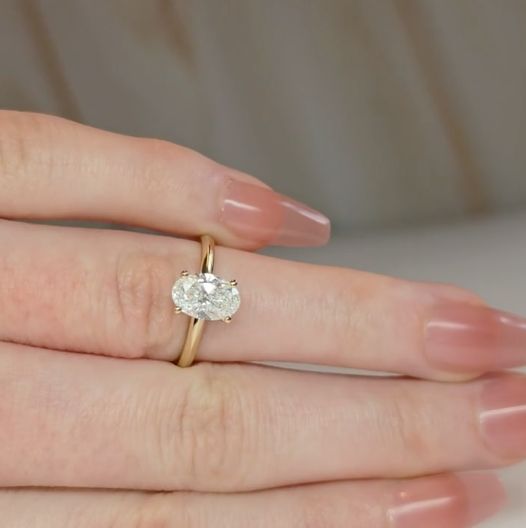Noémie Solitaire Oval Cut With Diamond Engagement Ring